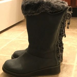 Gray Snow Boots- only worn a couple times!